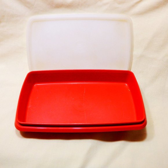 ~~~ TUPPERWARE ~~~ Ideal, Compact Size - Picture 1 of 1